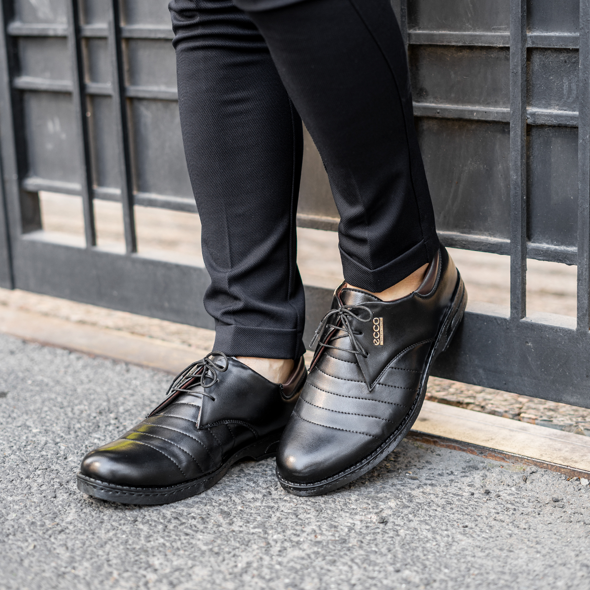کفش مردانه ecco مشکی مدل Carver