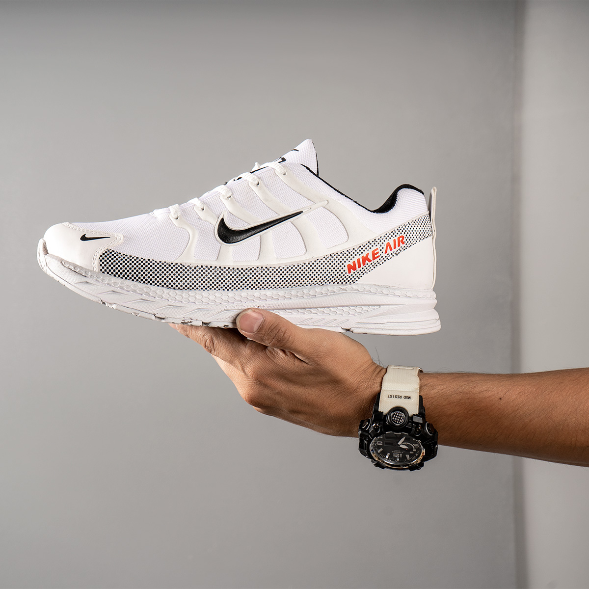 کفش مردانه نایک سفید مدل AVIN