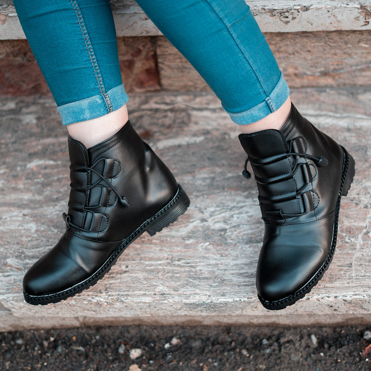 نیم بوت دخترانه مشکی مدل Mayla