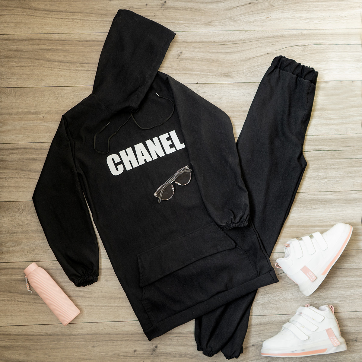 ست هودی شلوار Chanel مشکی دخترانه مدلloniya