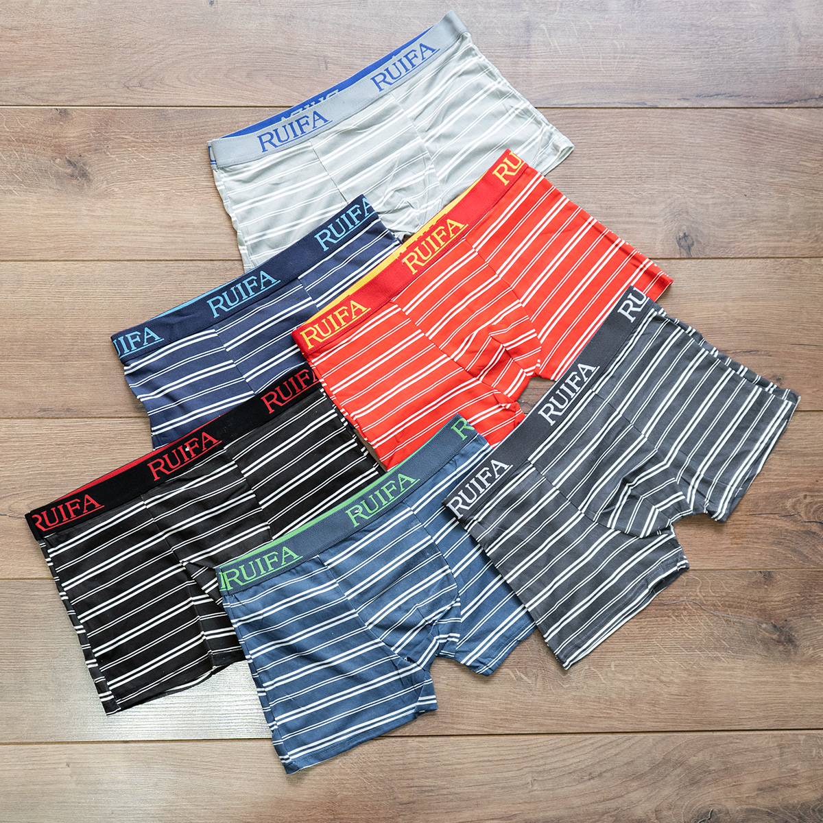 شورت نیم پا سرمه ای راه راه