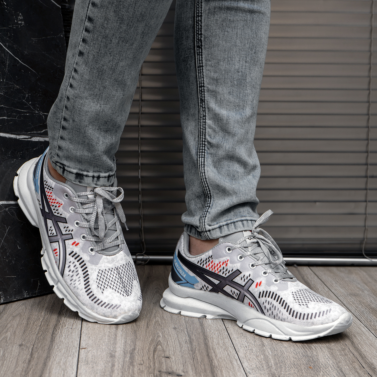 کفش مردانه اسیکس سفید مدل dahak