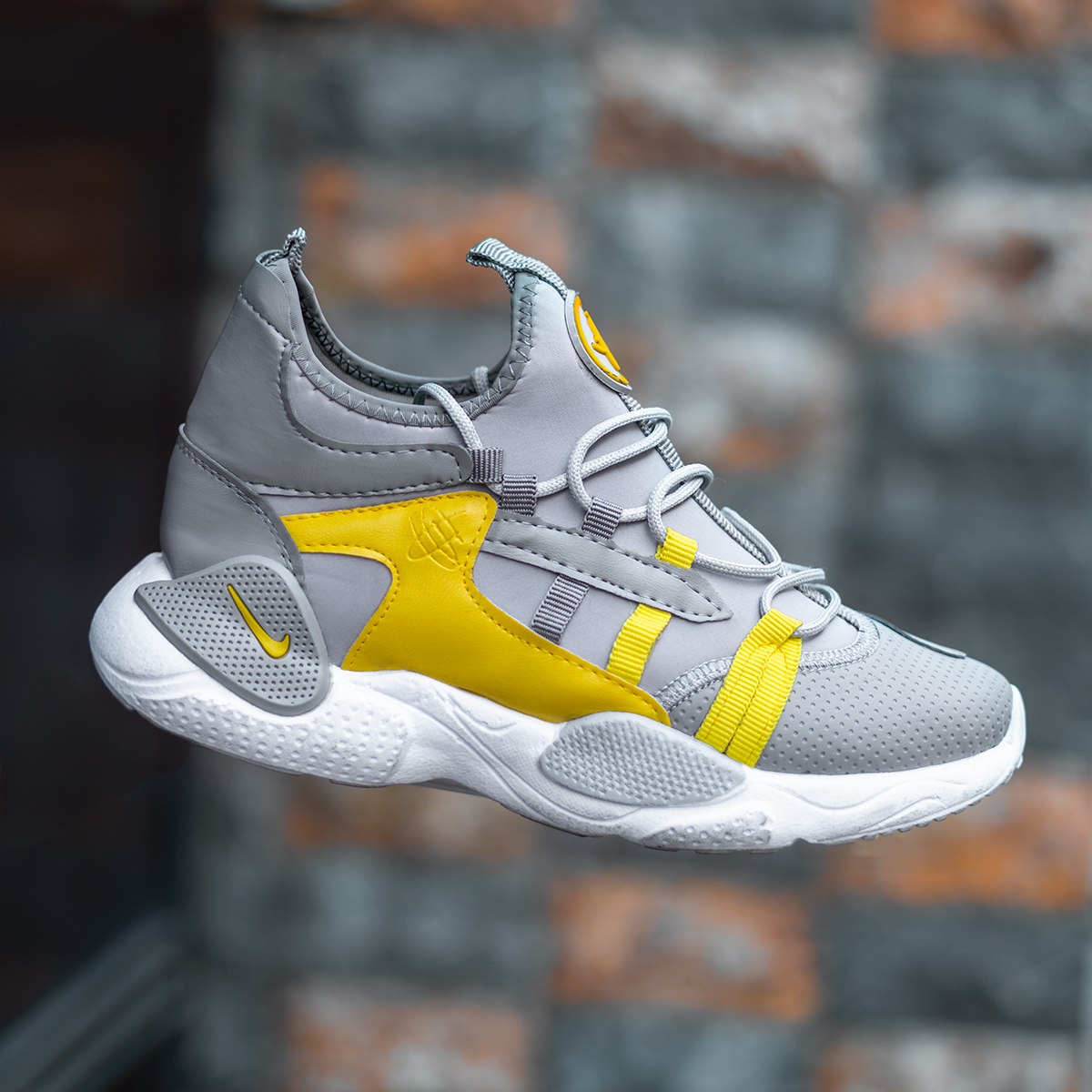 کفش ورزشی طوسی زرد مردانه مدل Ramiar