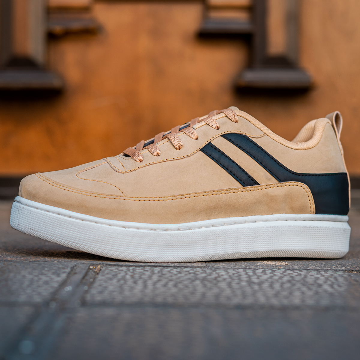 کفش تخت مردانه کرم مدل varosh