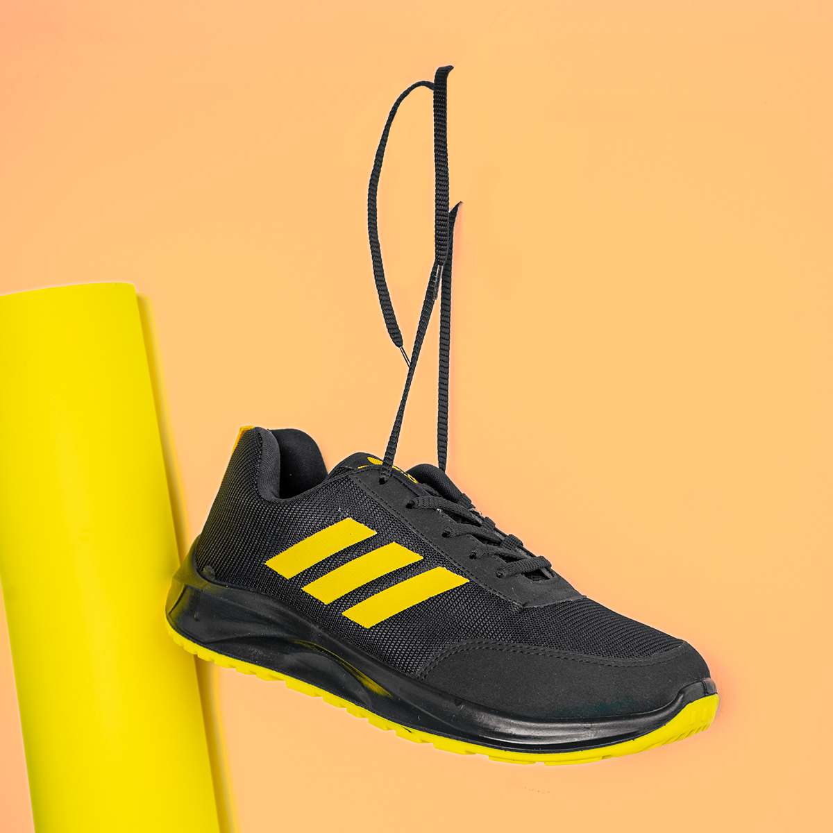 کفش ورزشی آدیداس مشکی زرد مردانه مدل Silva