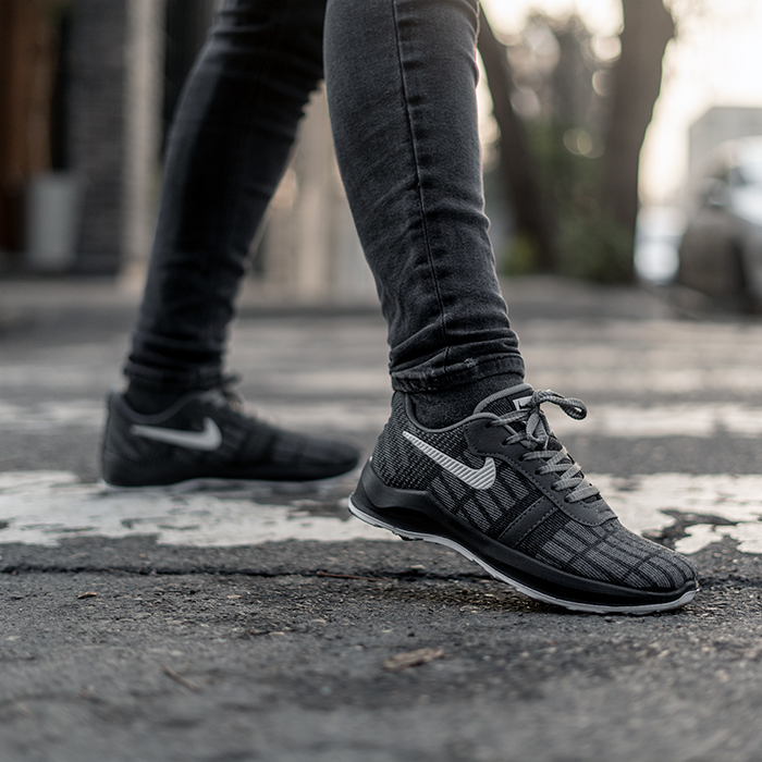 کفش ورزشی Nike مردانه طوسی تیره مدل sepand