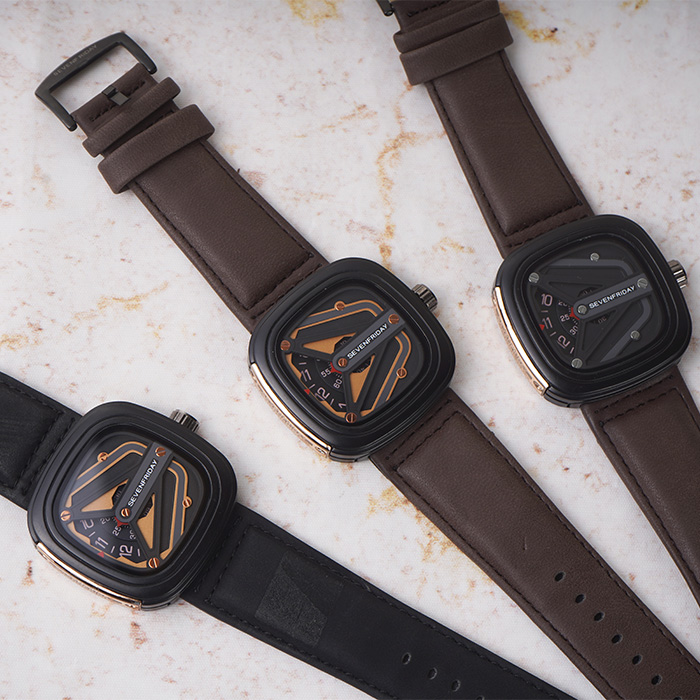 ساعت sevenfriday مشکی طلایی مدل Etro