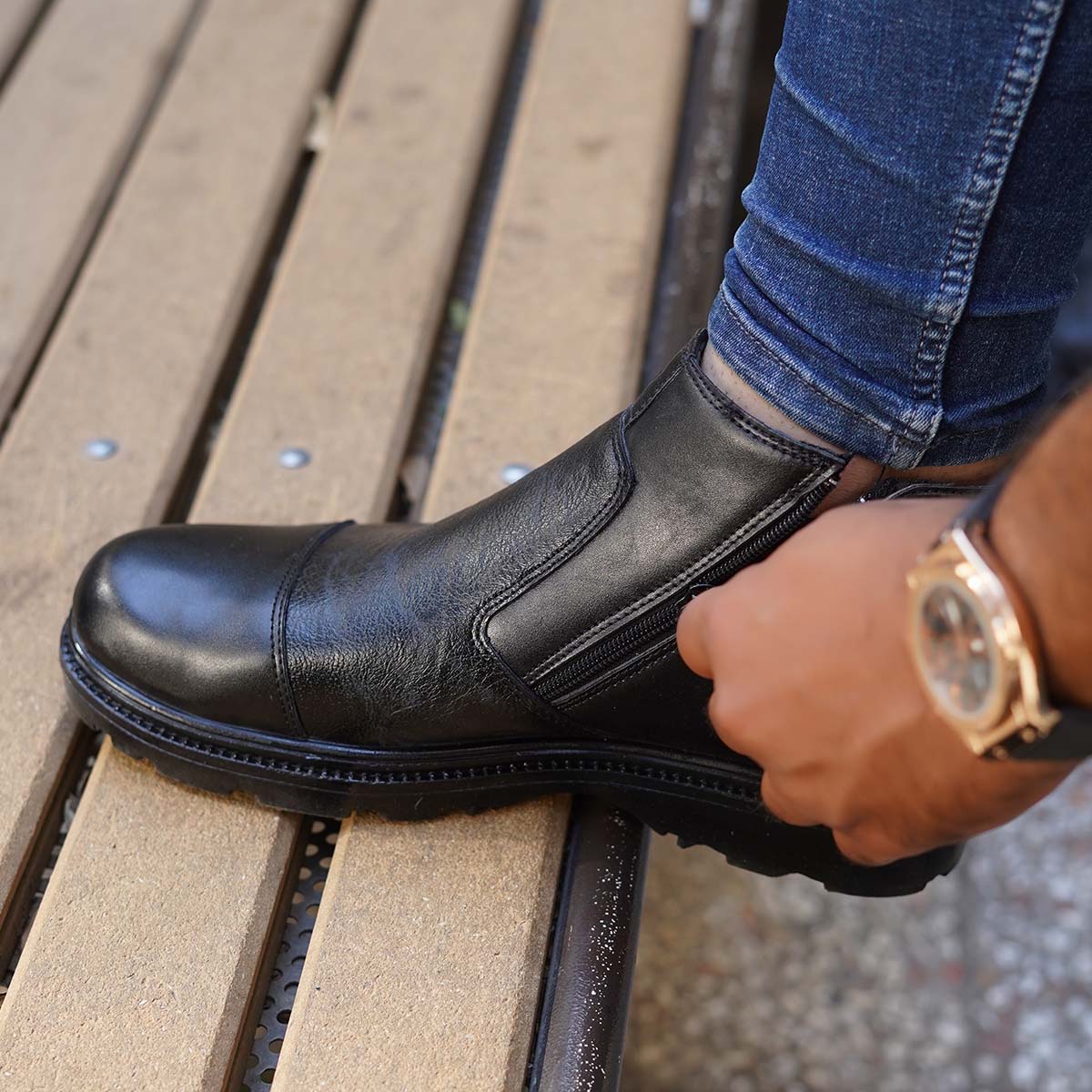 نیم بوت مشکی مردانه مدل Sasha