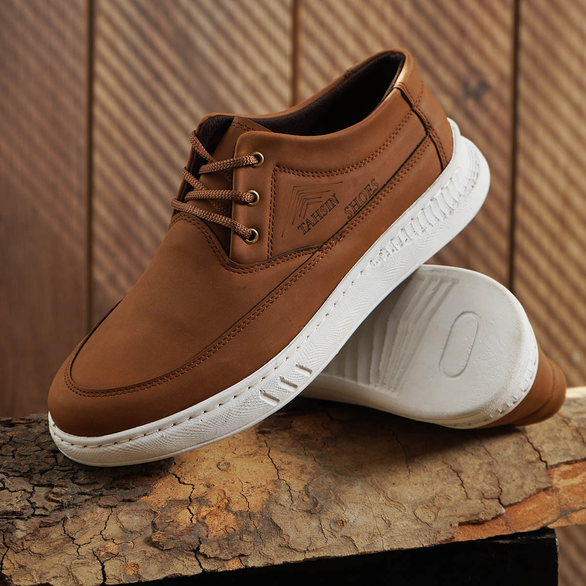 کفش مردانه عسلی زیره سفید مدل Tahsin