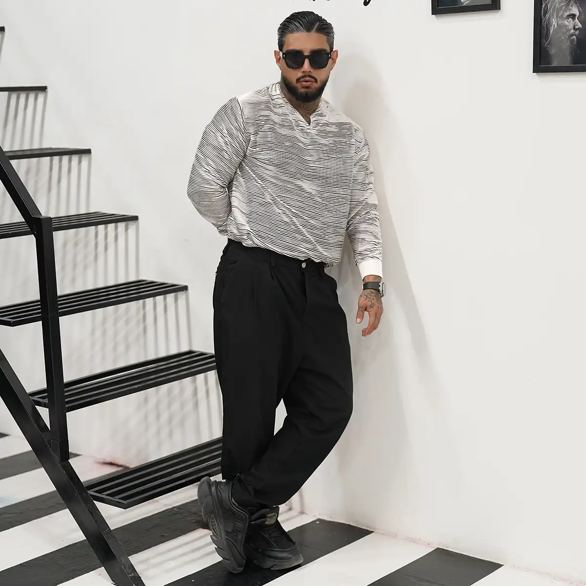 تیشرت آستین بلند یقه کوبایی طوسی روشن مدل Nivad