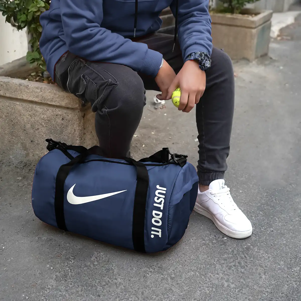 کیف ورزشی نایک سرمه ای مدل jenga