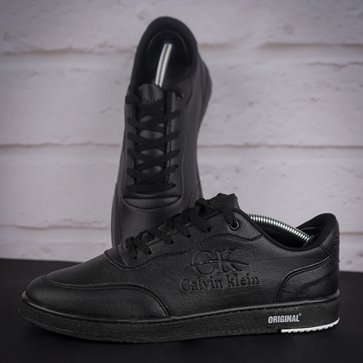 کفش تخت مردانه مشکی مدل CALVIN KLEIN