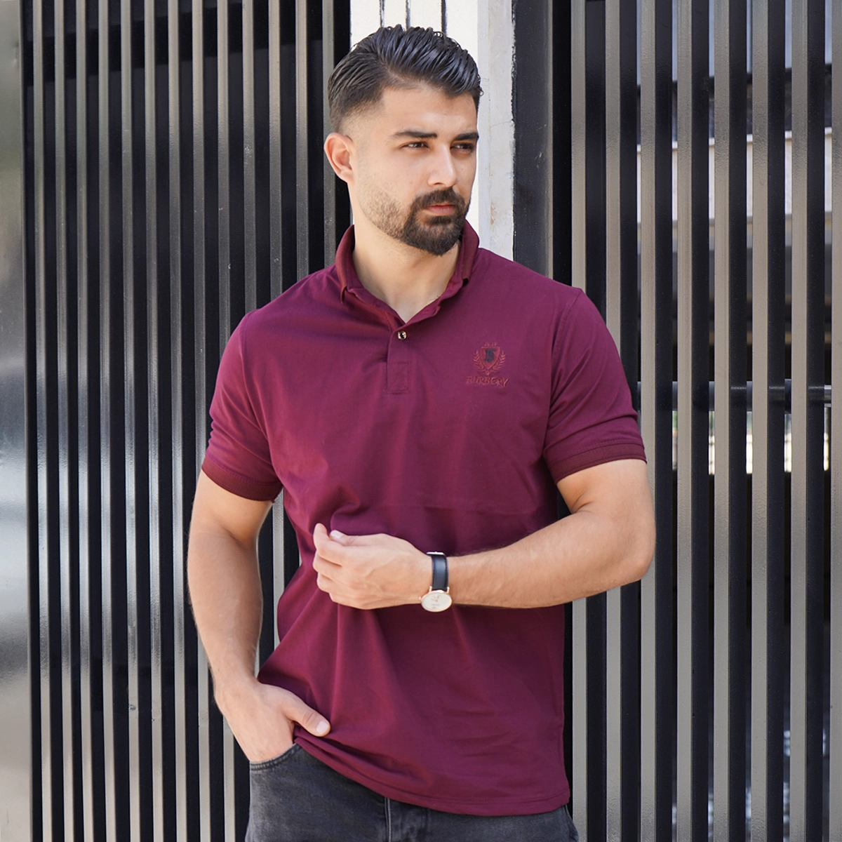 تیشرت یقه دار زرشکی مردانه مدل Taha