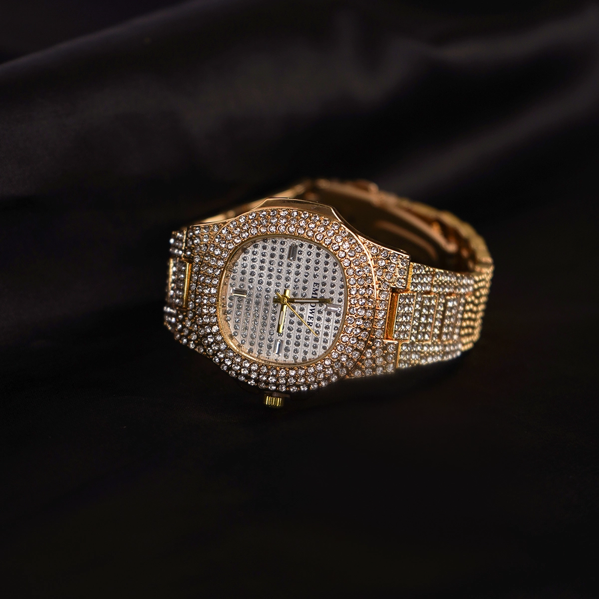 ساعت نگین دار مردانه مدل Empower