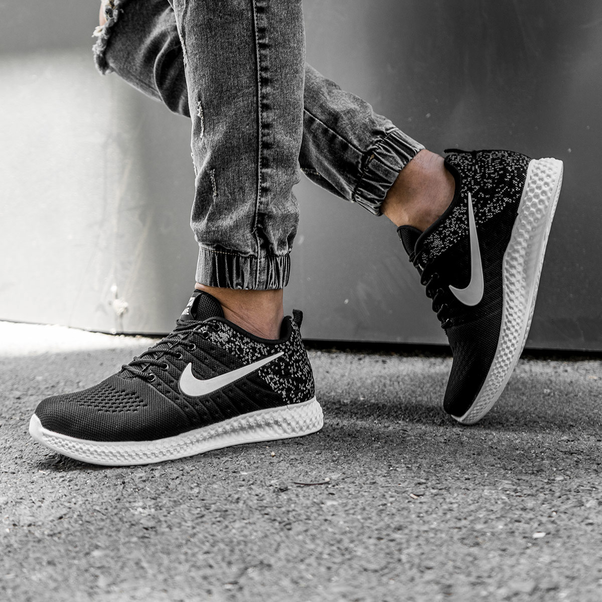 کفش ورزشی Nike مردانه مشکی مدل Ganava